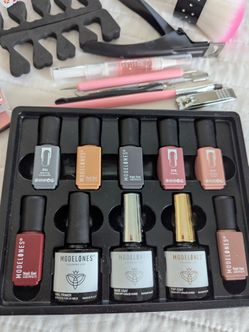 Nail kit