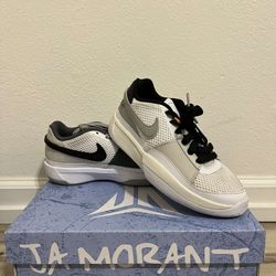 Nike Ja Morant 1’s White/Light Smoke Size 3.5