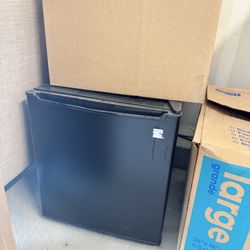 Mini Fridge $30