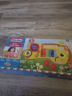 Little Tikes Wood Music Table 5-Piece Set