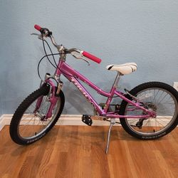 20" Trek MT60 Girls 6 Speed Mountain Bike 