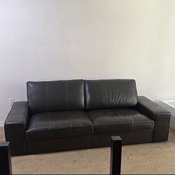 Couch 🛋/ Sillon