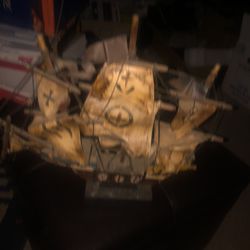 8 Decorative ships￼