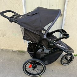 GRACO FASTACTION JOGGER STROLLER 