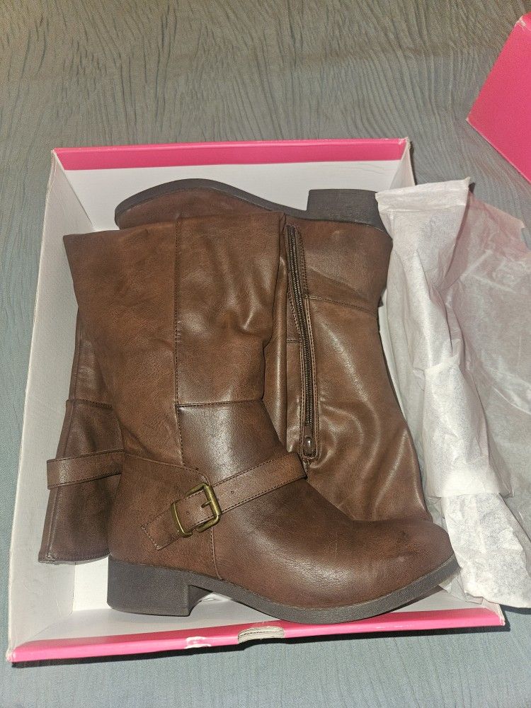 Shoedazzle Boots