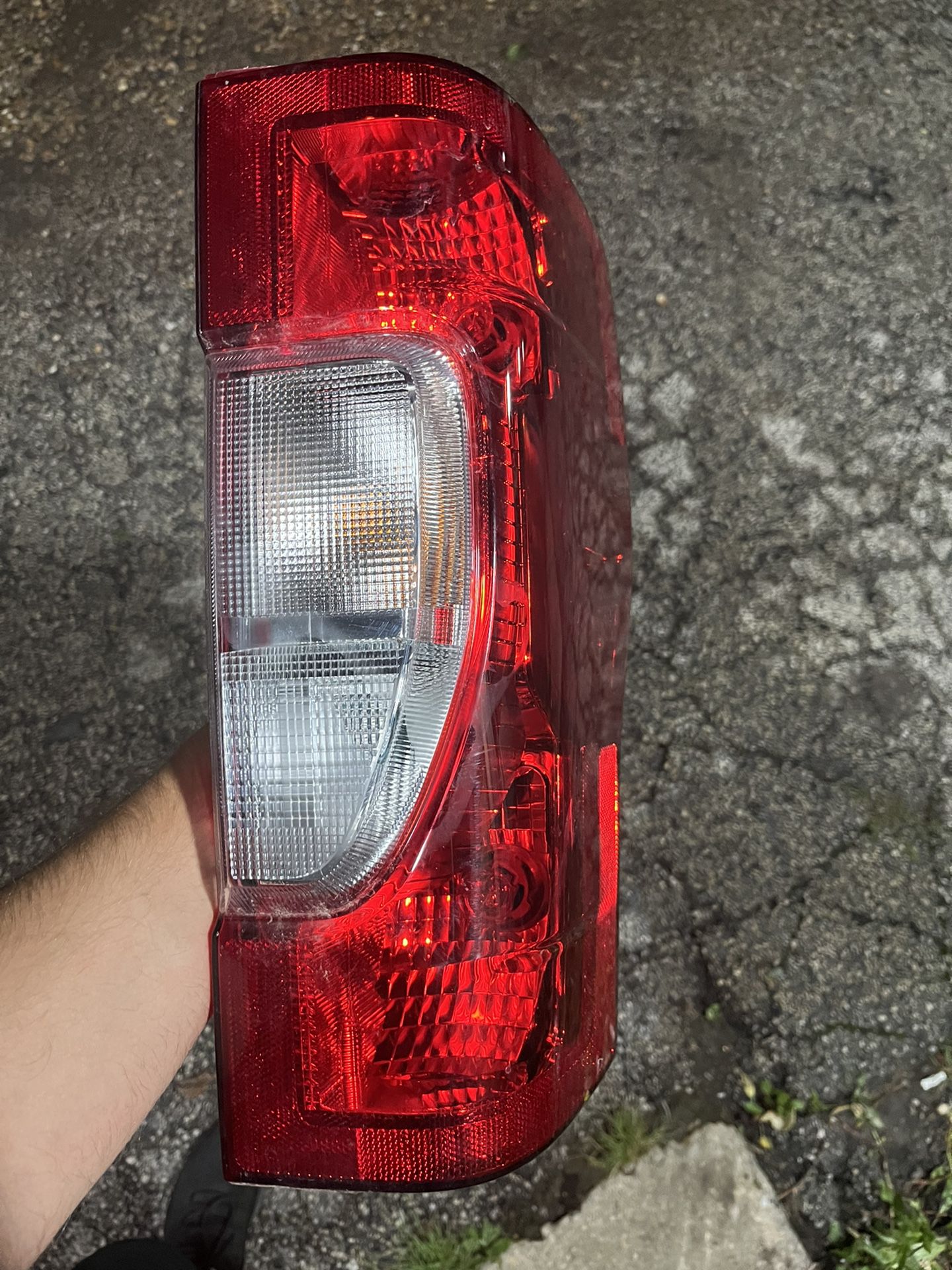 17-22 Ford F250 F350 Tail Light Right Passenger  Side. Like New