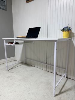 Desk, Escritorio