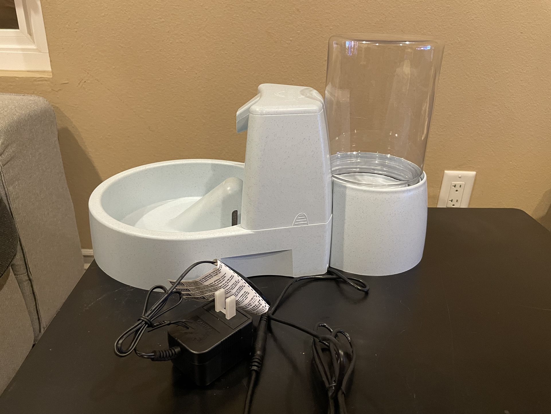 NEW! Automatic Pet Water Fountain with Reservoir & Additional Filters