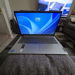 (OBO) HP Ideapad 15",7 