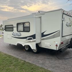 2010 StarCraft Travel star