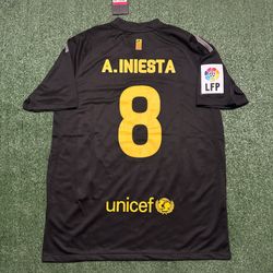 Vintage FC Barcelona Jersey Iniesta #8