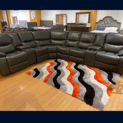 *Weekly Feature!!!*---Charming Madrid Gray Leather Reclining Sectional Sofa---Delivery And Financing Available😉