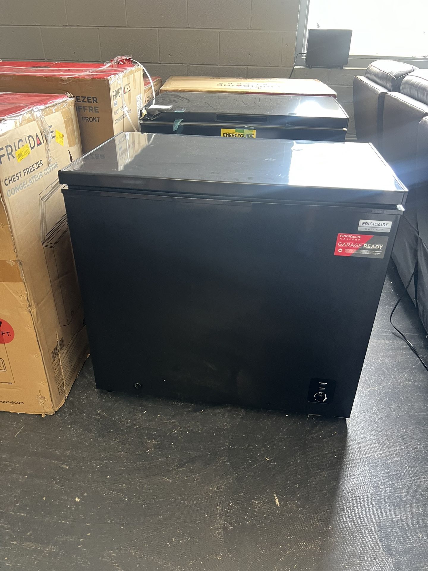 New Frigidaire 7-cu ft Garage Ready Chest Freezer ( Black ) Brand New Appliance some may have slight scratches and dents. 