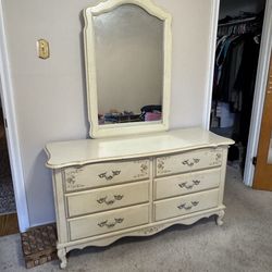 Dresser with mirror