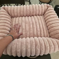 Bedsure Cute Dog Bed for Small Medium Dogs - Blush Pink - Corduroy Fleece