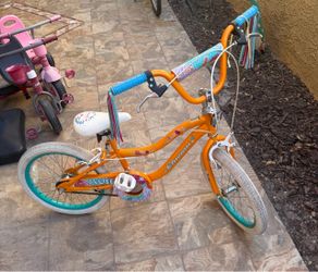 Girl’s 18 inch Schwinn Bike