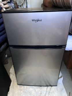 Whirlpool mini fridge