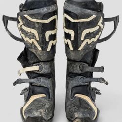 Fox Racing 180 Boots - Adult Size M12 USA / 46 EU - Black/White Well-loved, plenty of life left. All buckles work, no cracks in sole. Just dirty from 