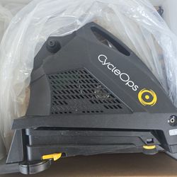 smart trainer The CycleOps Hammer *GREAT CONDITIONS "