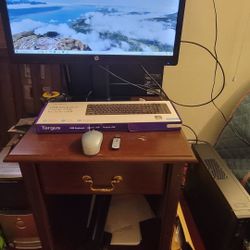 Gaming Desktop PC CPU i5 6600k, 8GB RAM, GeForce GT 1030, 256GB SSD (22" Monitor, keyboard & Mouse) 