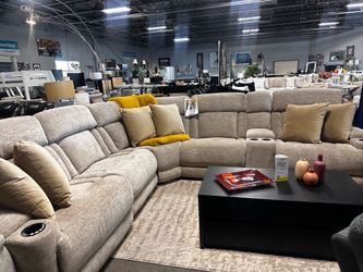 Oversized reclining sectional! $2999 🚨🧡📦
