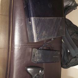Xbox 360 E For Parts Or Repair