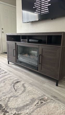 City Furniture Electric Fire place, brown