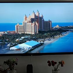 SHARP AQUOS 80" 3D SMART TV