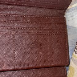 Louis Vuitton Women's Wallets With Box for Sale in Fort Worth, TX - OfferUp