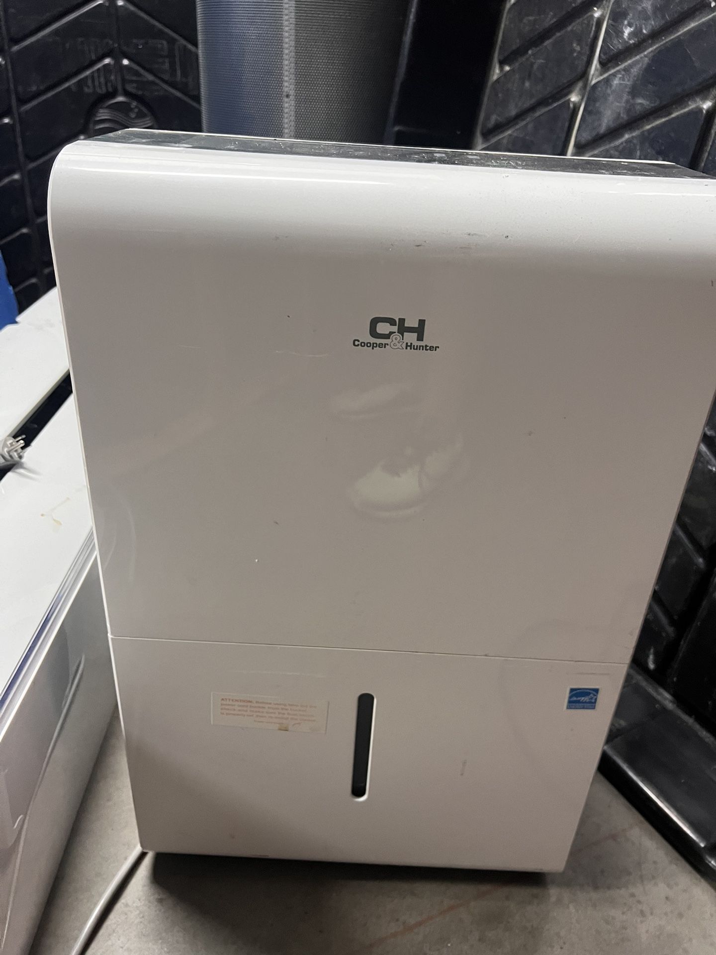 Cooper hunter Dehumidifier