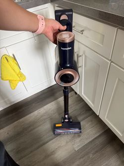 Cordless vaccum