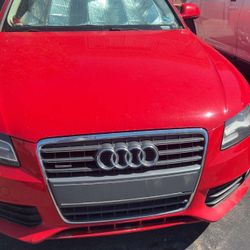 AUDI 