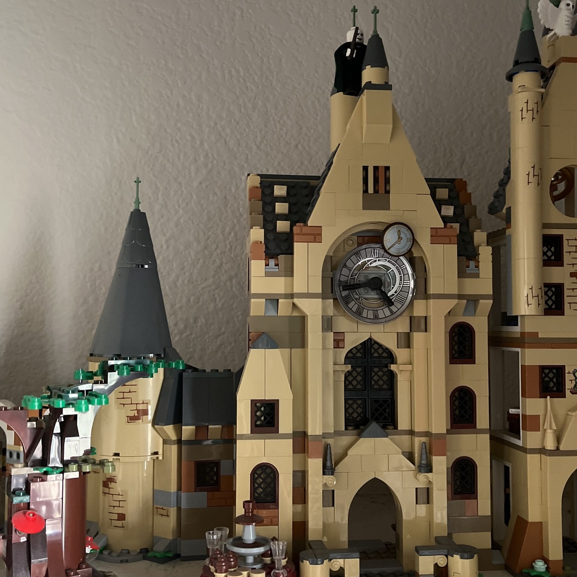 Lego Harry Potter Castle ( 2 Sets )