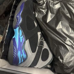 Aqua Jordan 8 Size 11.5 