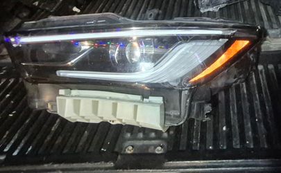 2018-2024 QX80 LEFT DRIVER LH HEADLIGHT OEM