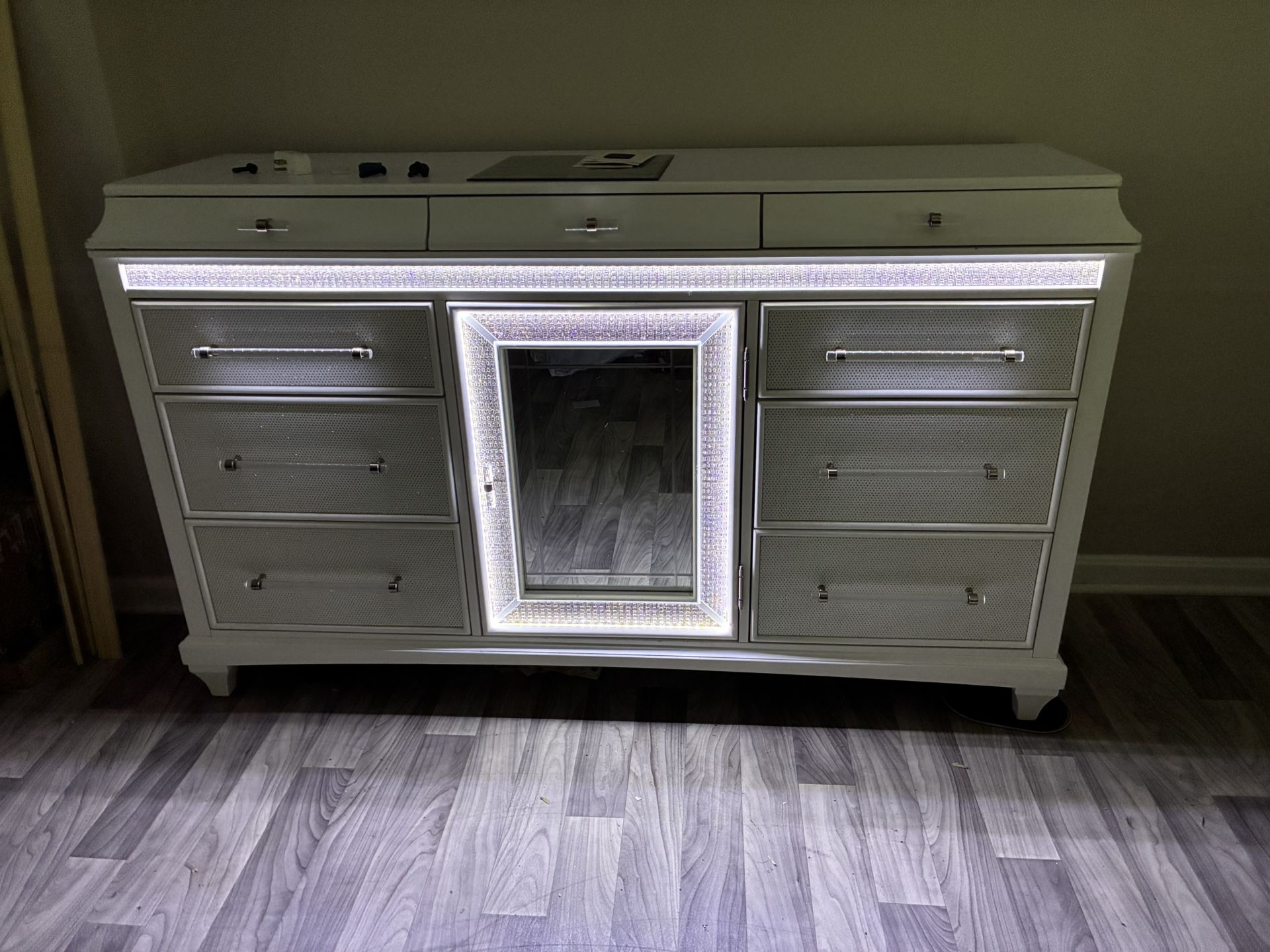 Elegant Dresser