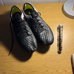 Metal Soccer Cleats 