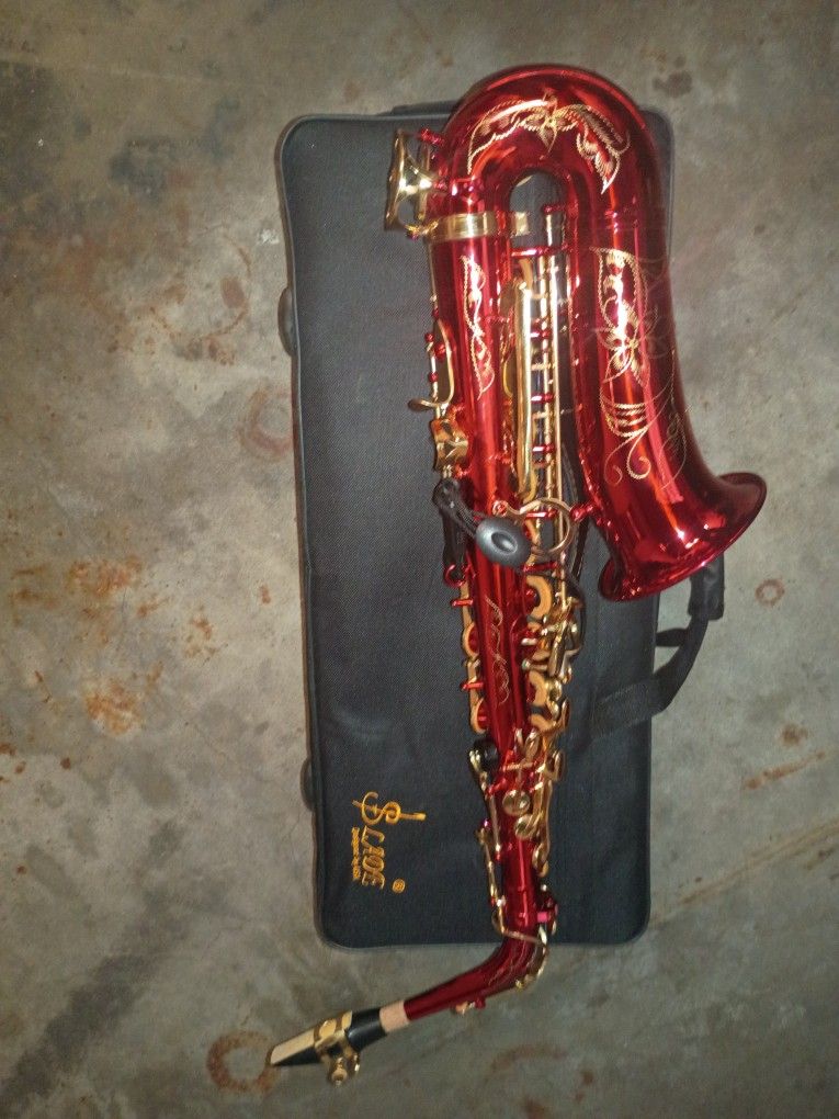 Saxofón 