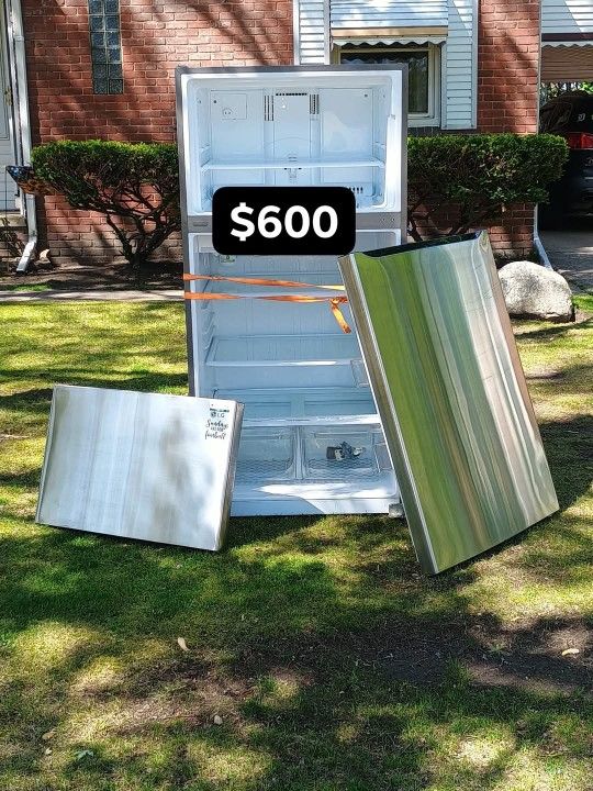 LG Refrigerator And Freezer