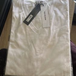 True Religion Clip Label SS V-Neck Tee Size-L Color White Condition Brand New