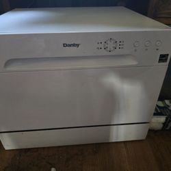 Dansby Countertop Dishwasher