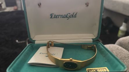 VINTAGE WATCH FOR SALE
