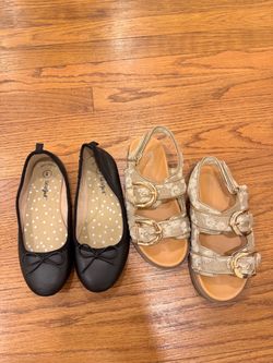 Girls shoes size 1
