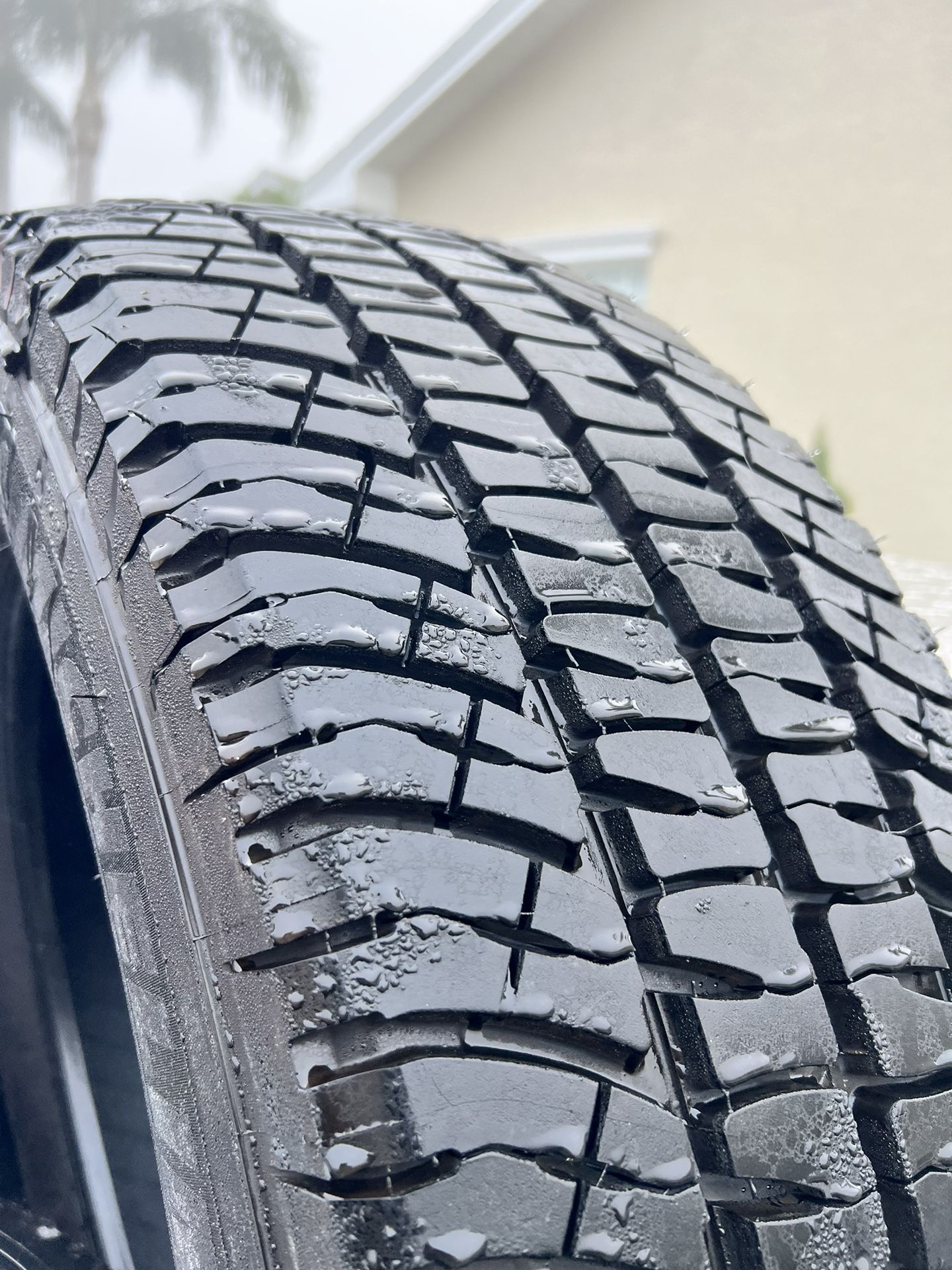 Set Of 4 Michelin 20 Inch Truck Tires for Sale in Bartow, FL OfferUp