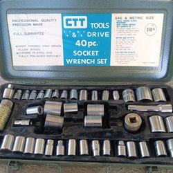 CTT Tools 44ct Set Sockets In Box