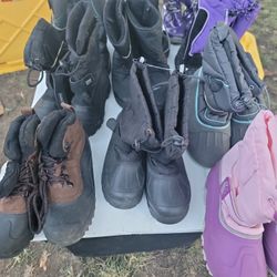 snow boots size 3 youths