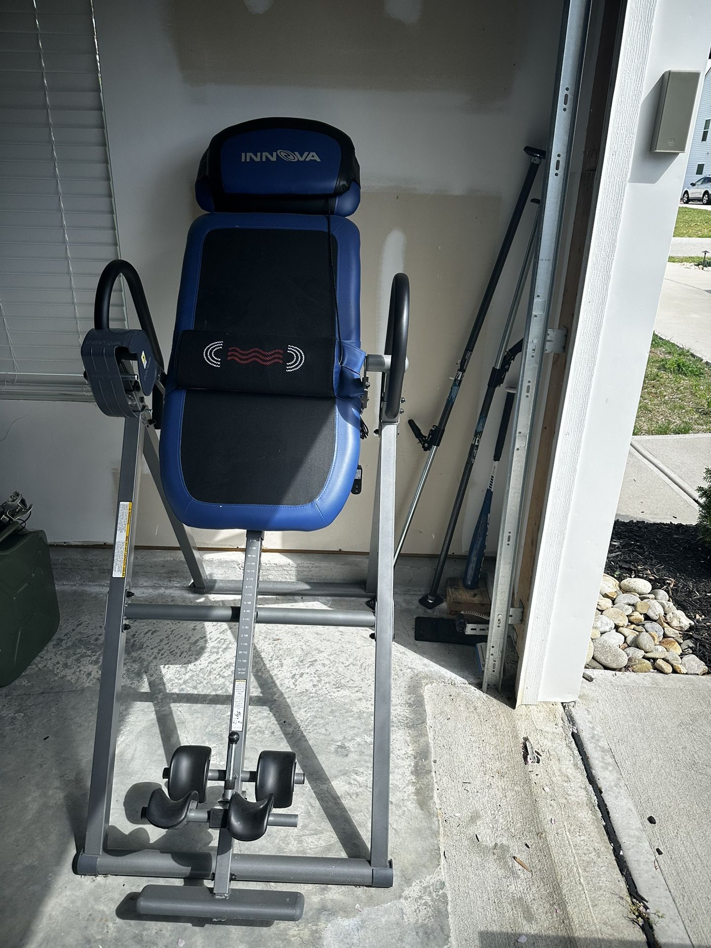 Innova Health and Fitness Massage Chair