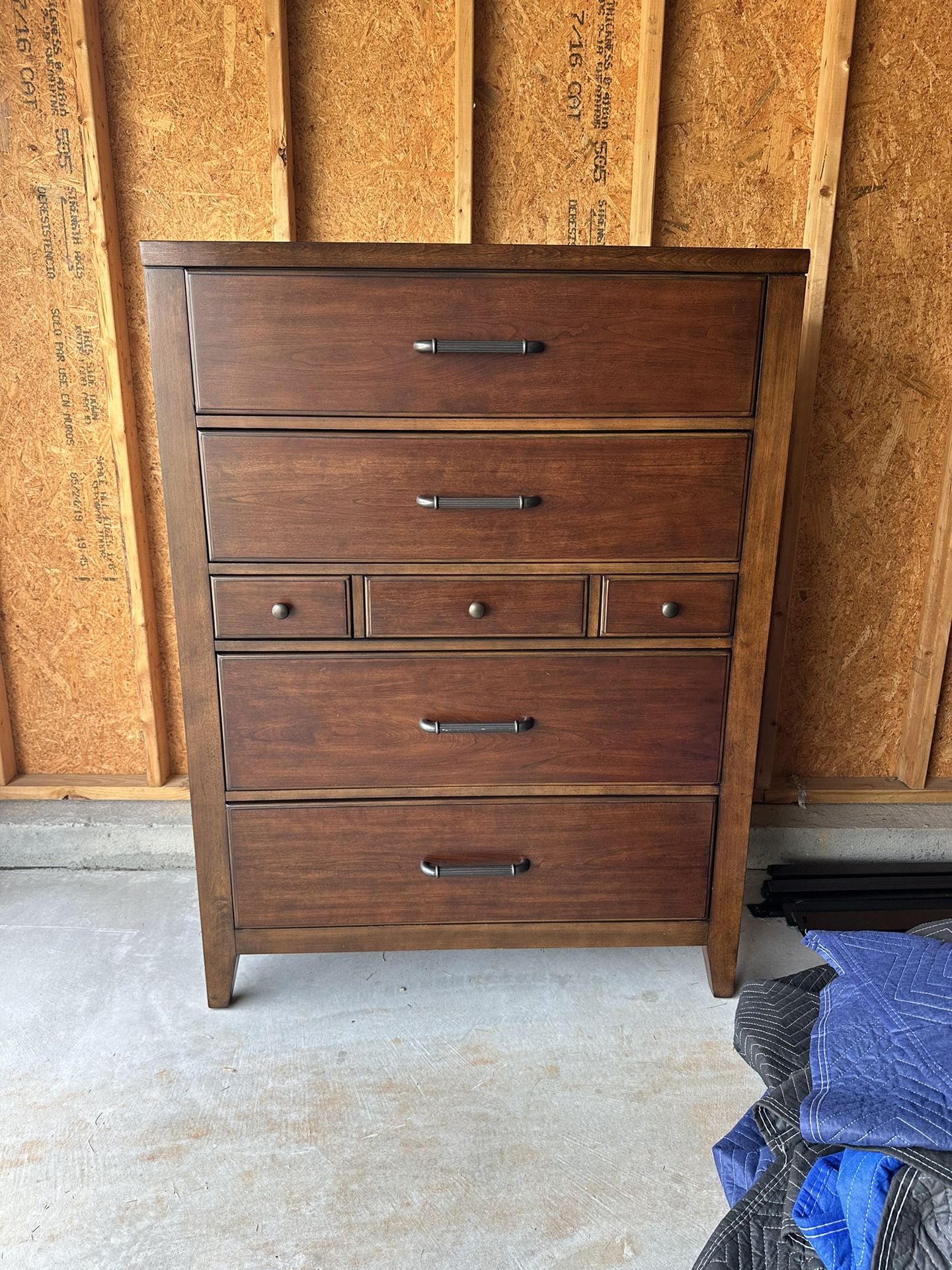 Wood Dresser With 5 Drawers