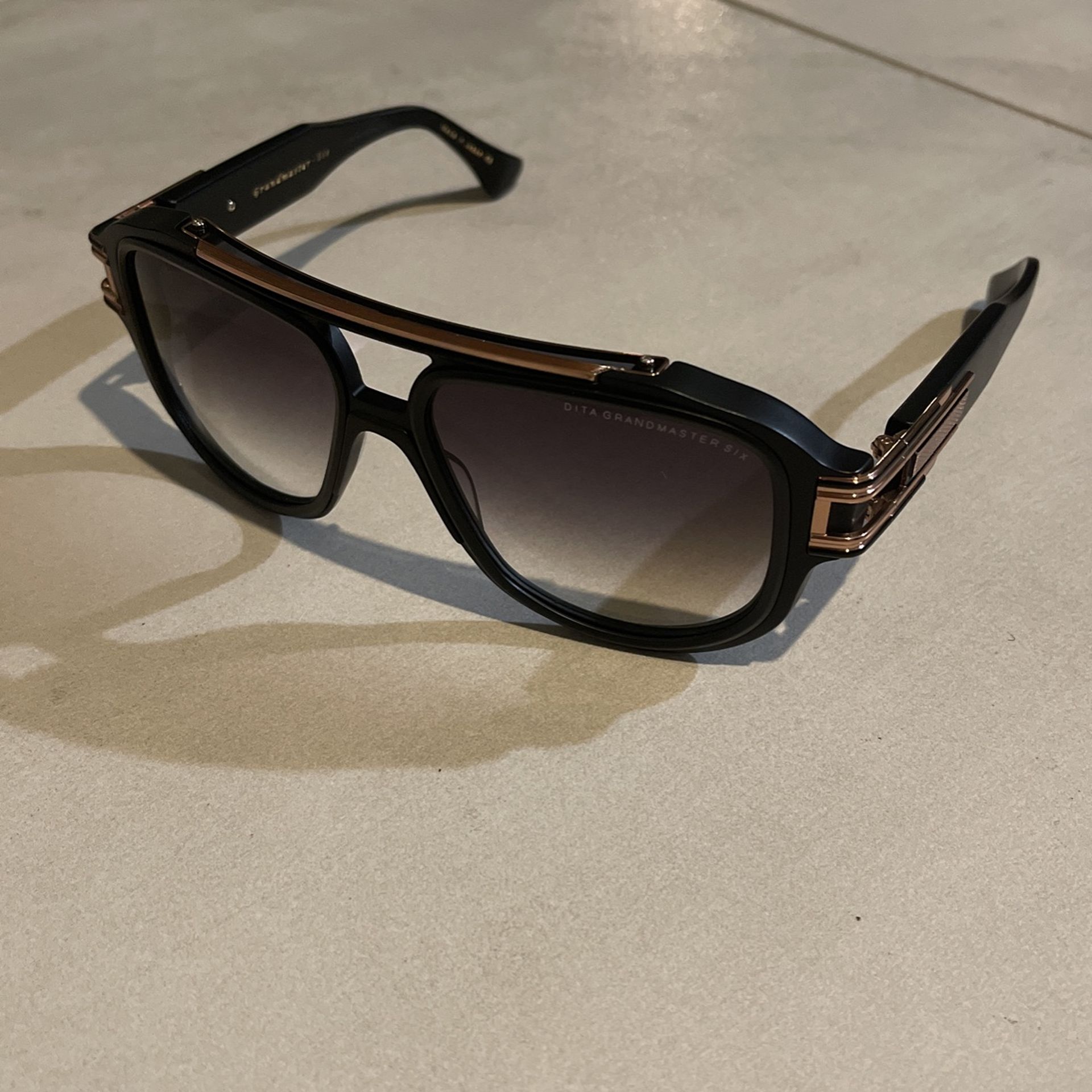 DITA - Grandmaster Six $1000 With Case And Discription Papers