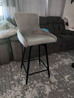4 Barstool chairs